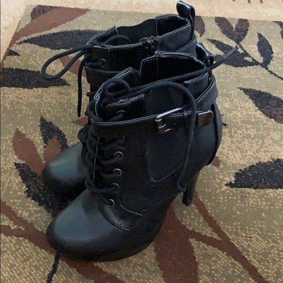 Guess High Heel Boots - Picture 3 of 5